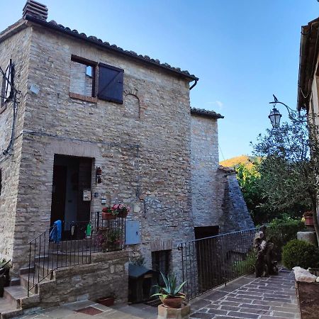 B&B Bivacco Frasassi Climbing & Trail Running House 真加 外观 照片