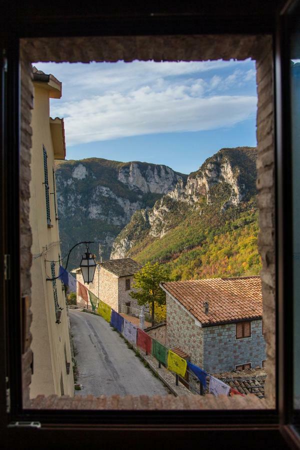 B&B Bivacco Frasassi Climbing & Trail Running House 真加 外观 照片